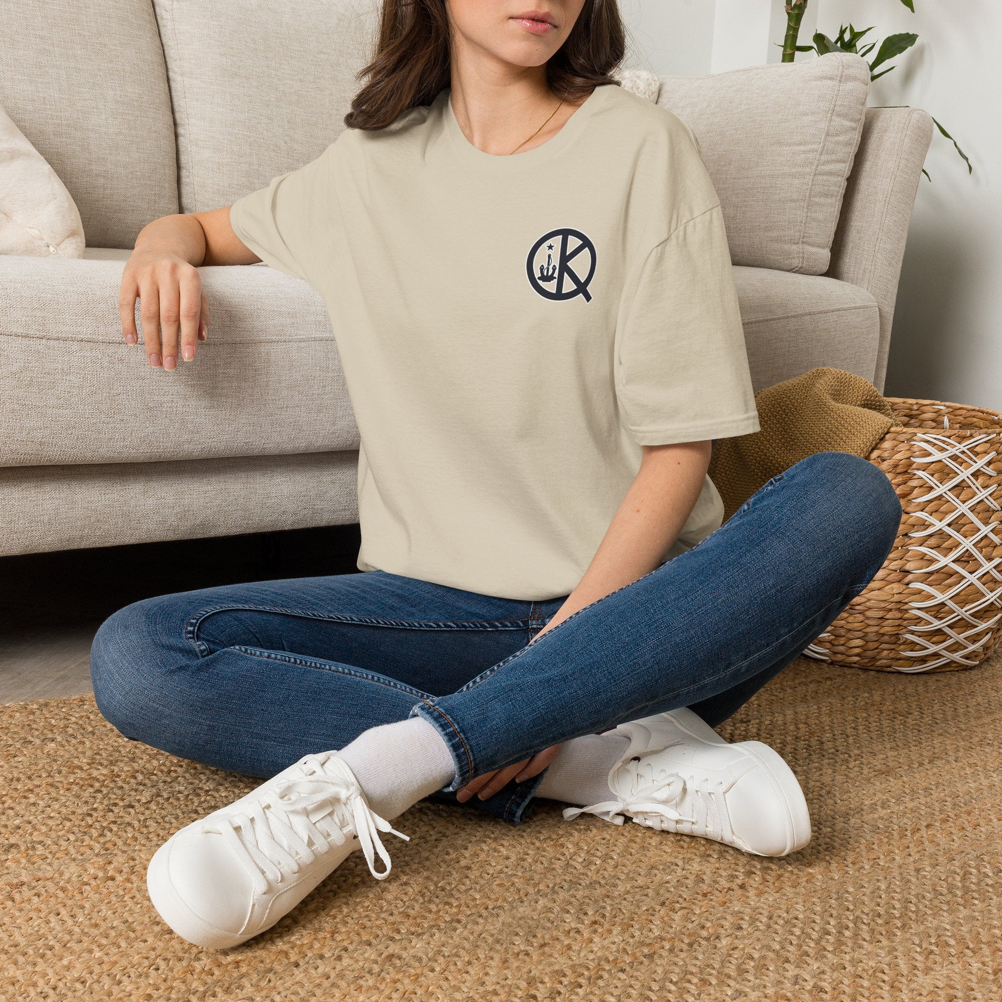Quincy Outline Map T-Shirt