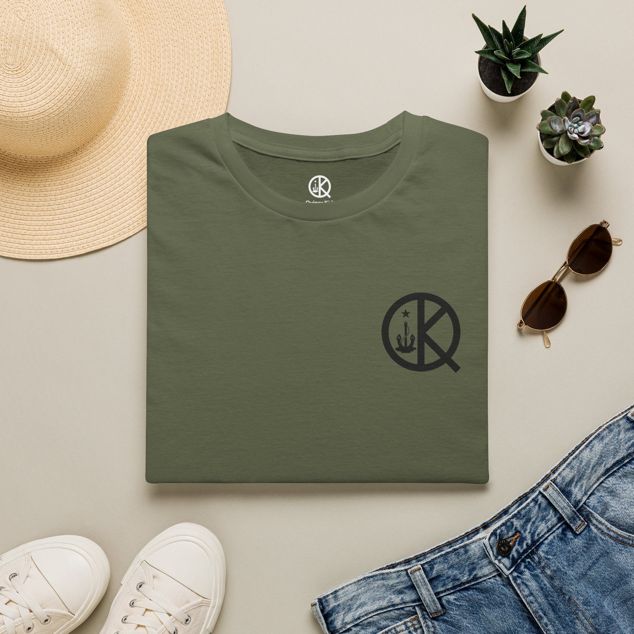 Quincy Outline Map T-Shirt